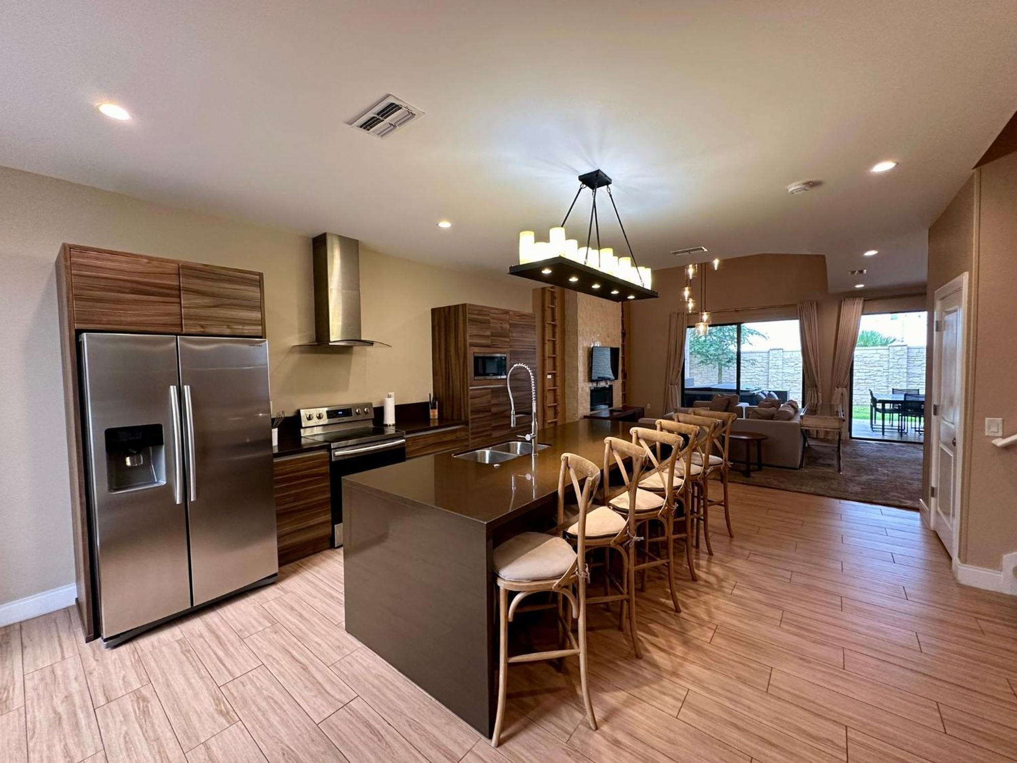 Luxury Home In Orlando With Private Hot Tub - 7 Min From Disney Parks - 3 Bedrooms And 4 Bathrooms! 外观 照片